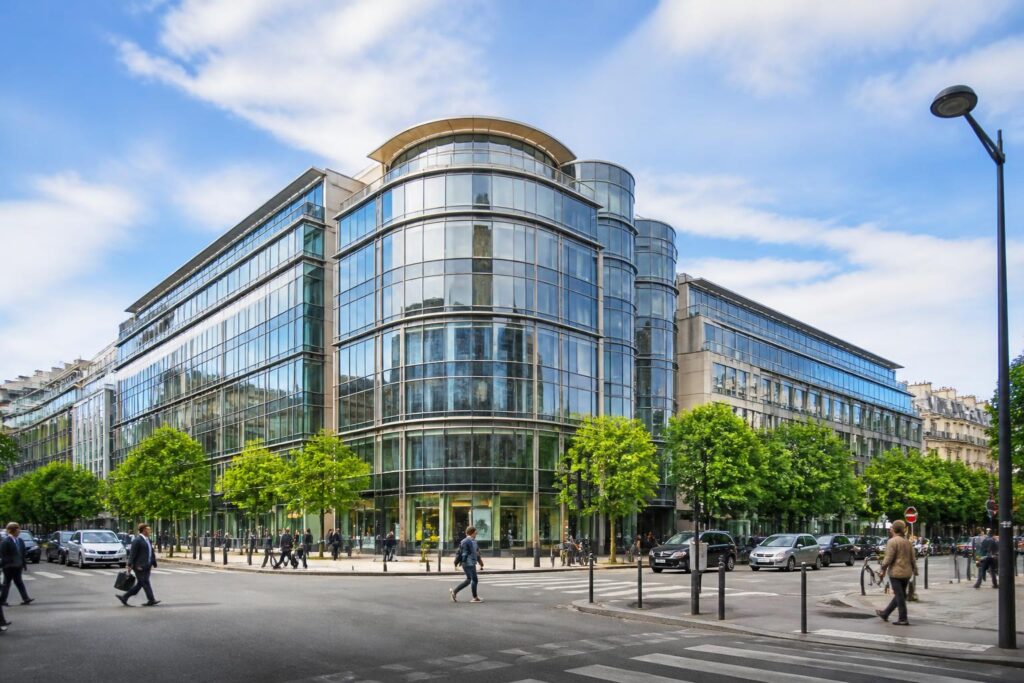 découvrez l'emplacement du siège social du mma, cœur de l'assurance en france, et comprenez son rôle clé dans le secteur assurantiel national.